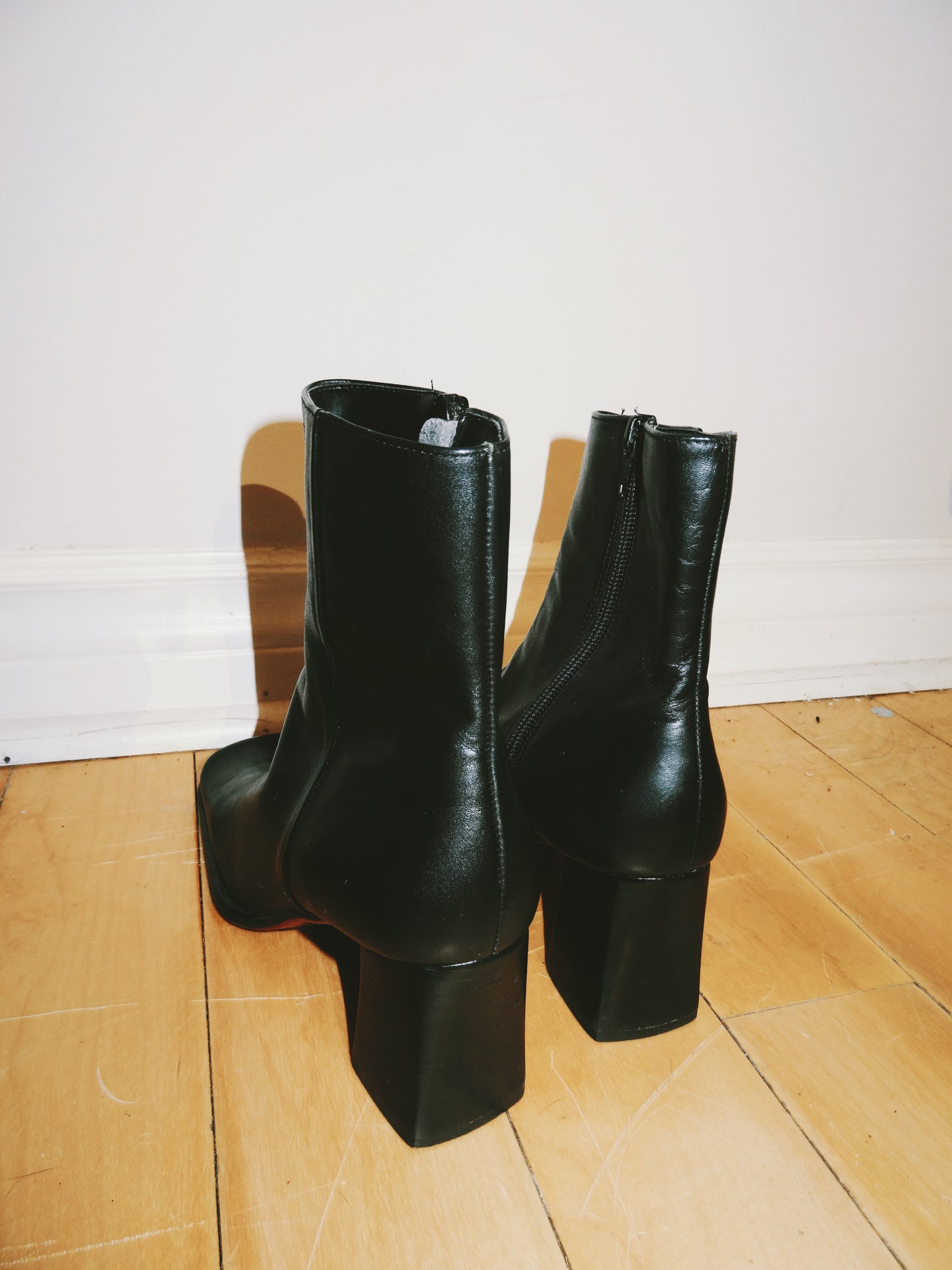 Black Square Toed Above Ankle Boot (Size 6)