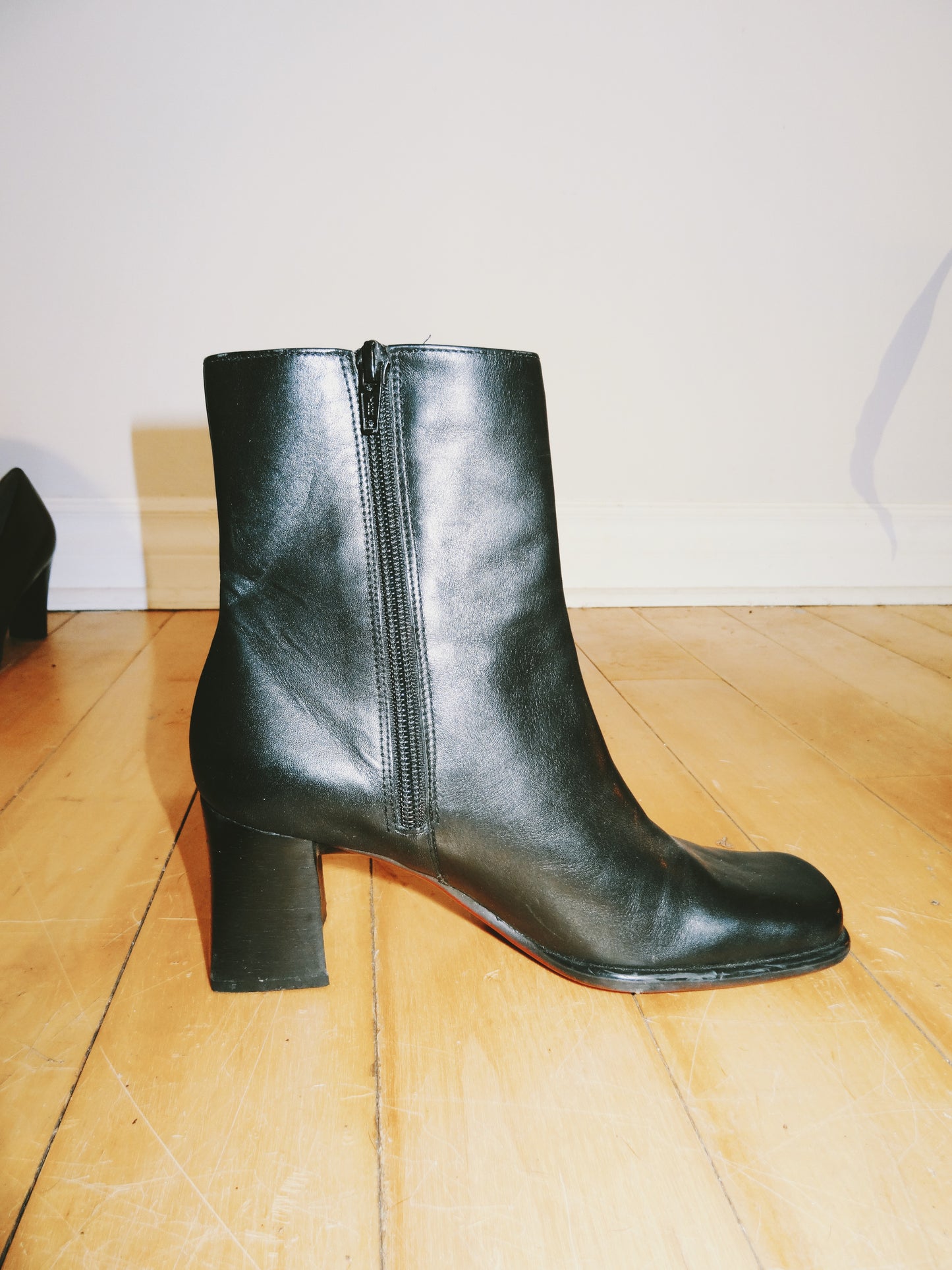 Black Square Toed Above Ankle Boot (Size 6)