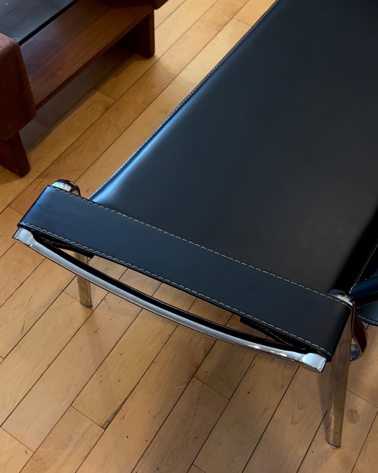 Set of Two Black Leather Love Seats