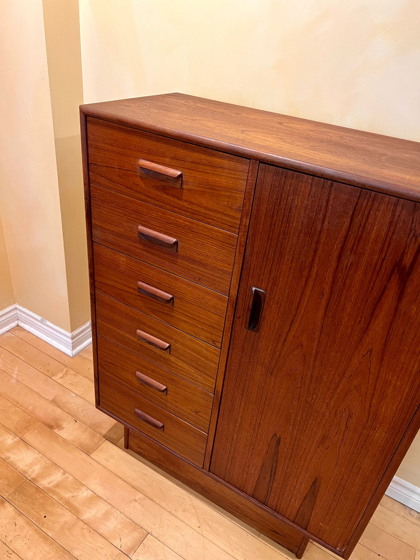 Solid Teak Gentlemen’s Dresser