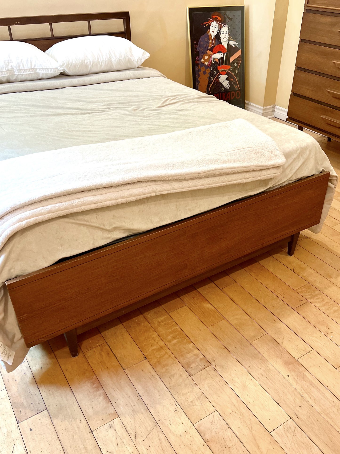 Walnut Bedroom Set (Three Pieces)