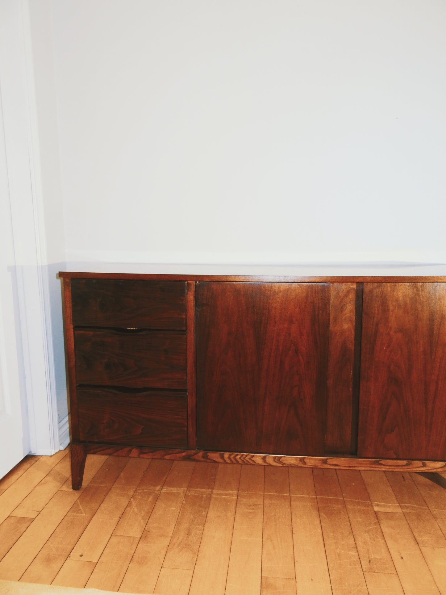 Mid Century Style Detachable Hutch/ Cabinet