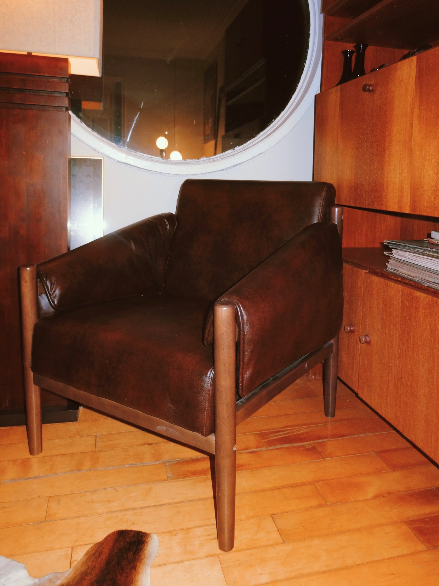 Brown Comfy MCM Style Adjustable Accent Chair