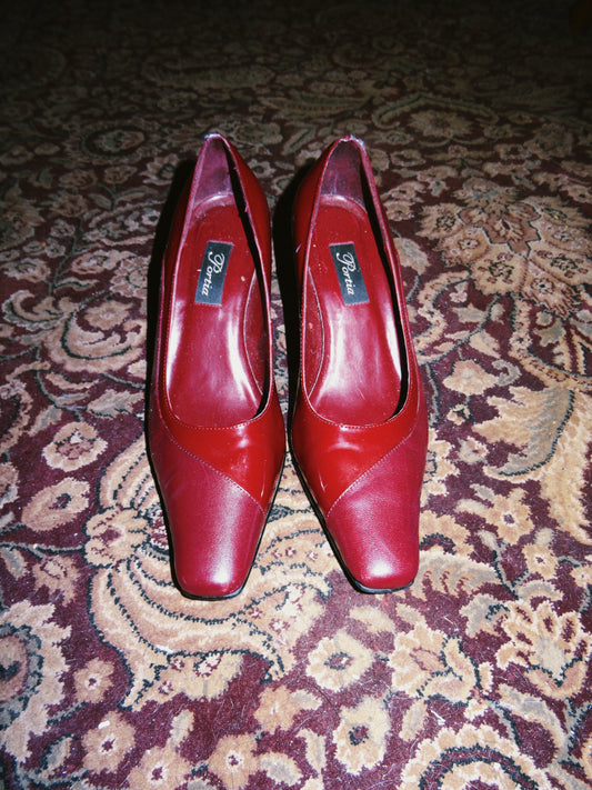 Red Narrow Toed Heels (Size 7)