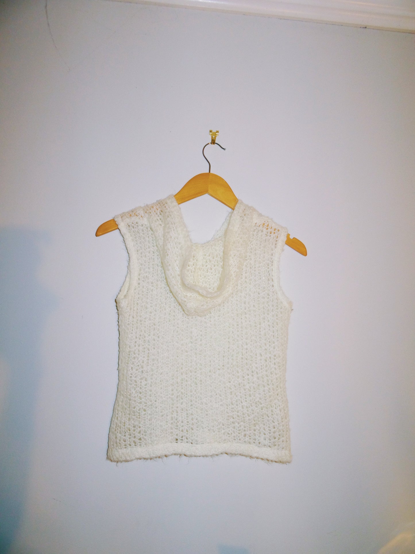 White Knit Sleeveless  Crop