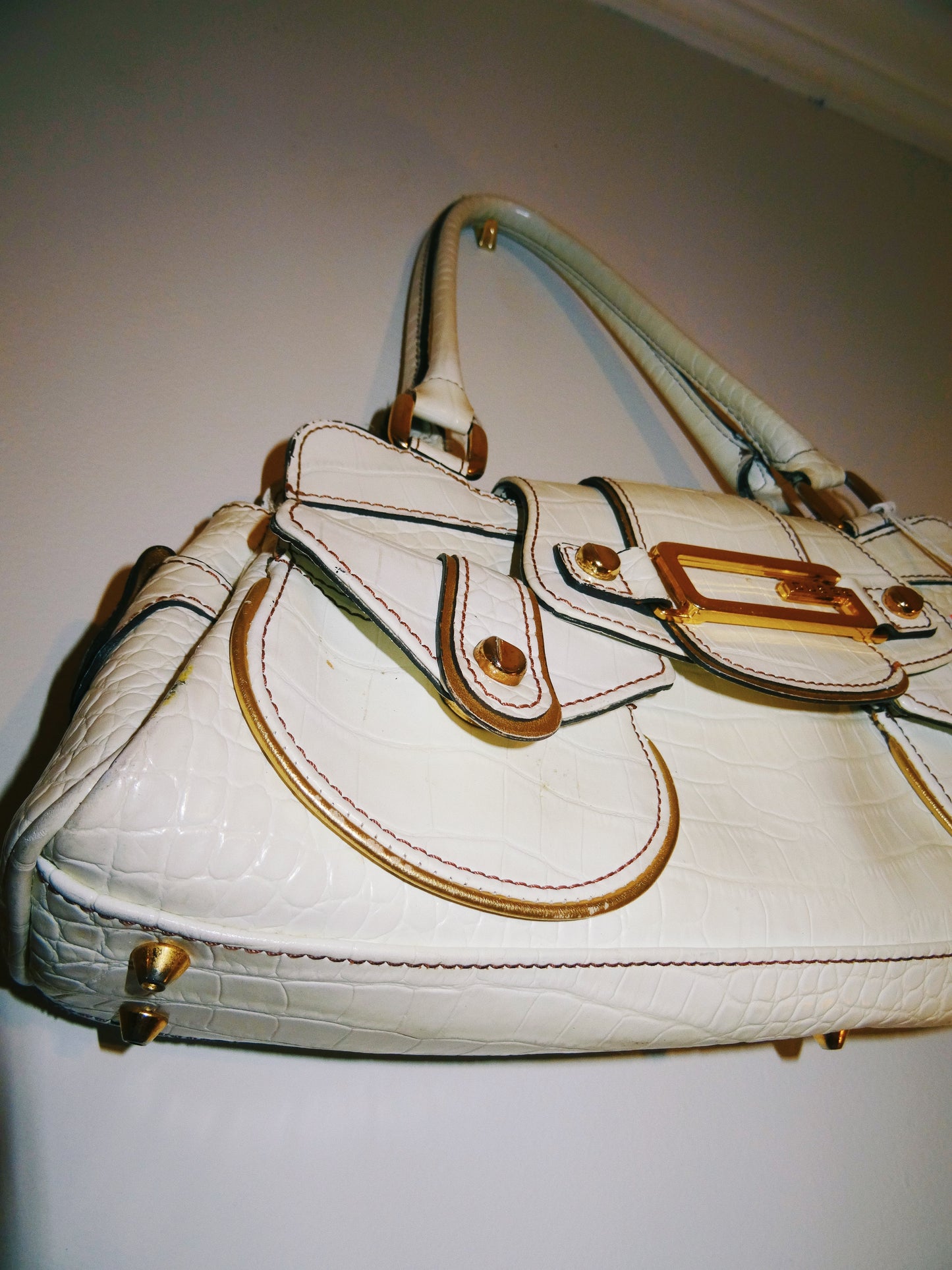 White GUESS Shoulder Bag