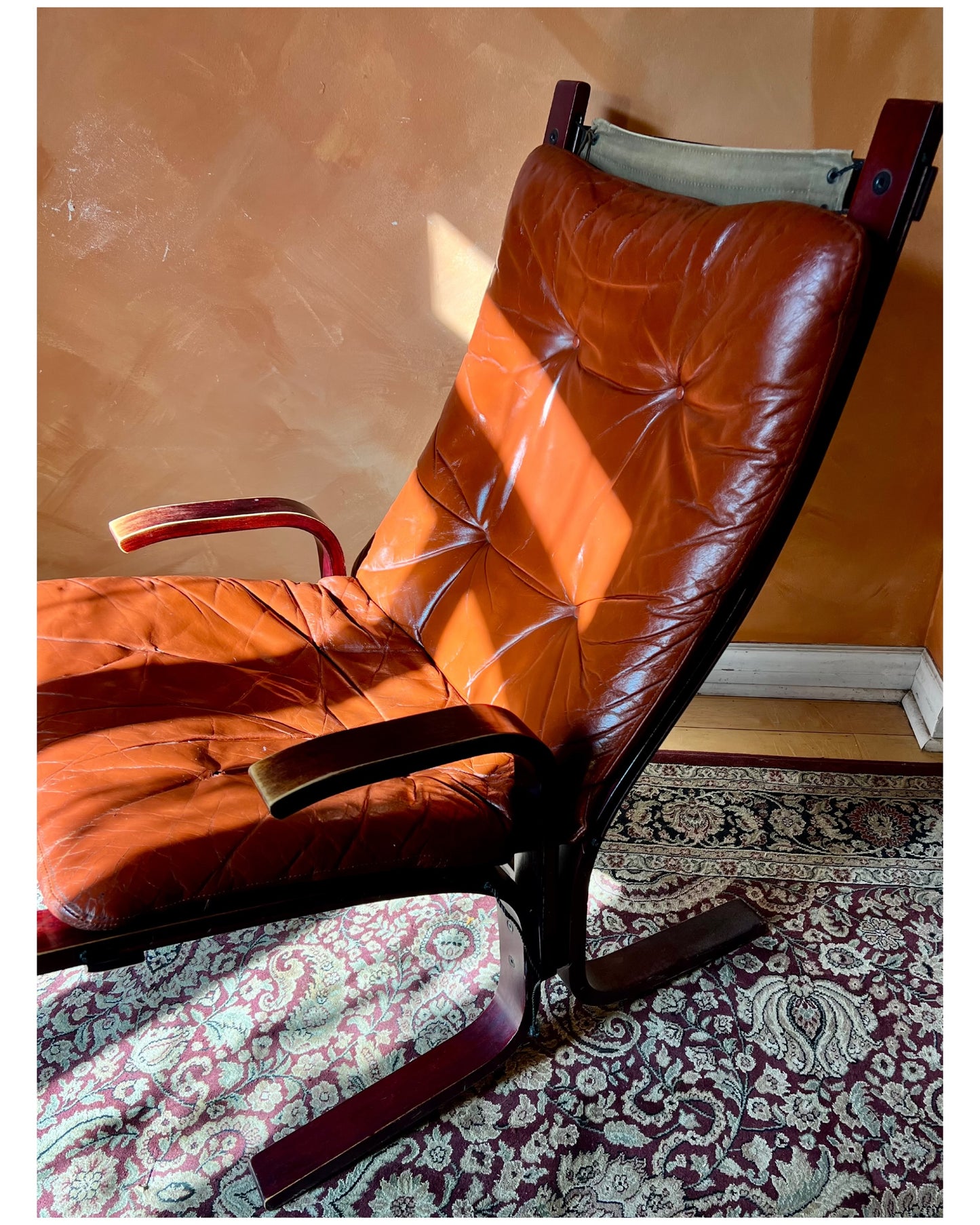 Pair of Leather Easy Chairs Model “Siesta” by Ingmar Relling for Westnofa (1970s)